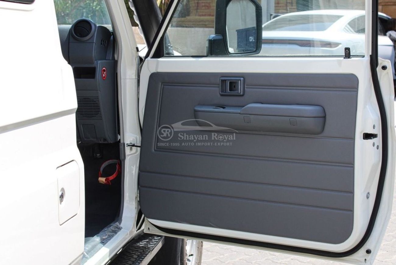 تويوتا لاند كروزر 70 LHD LC78 4.2L DSL V6 4WD 3DR 13S MT 2024MY