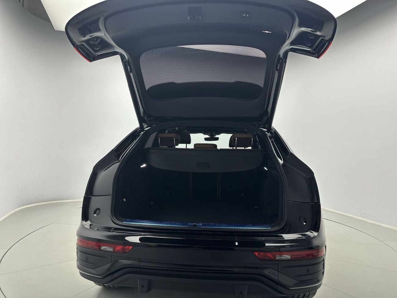 أودي Q5 Q5 Sportback S line 45 TFSI quattro 249hp (Ref# 66732)