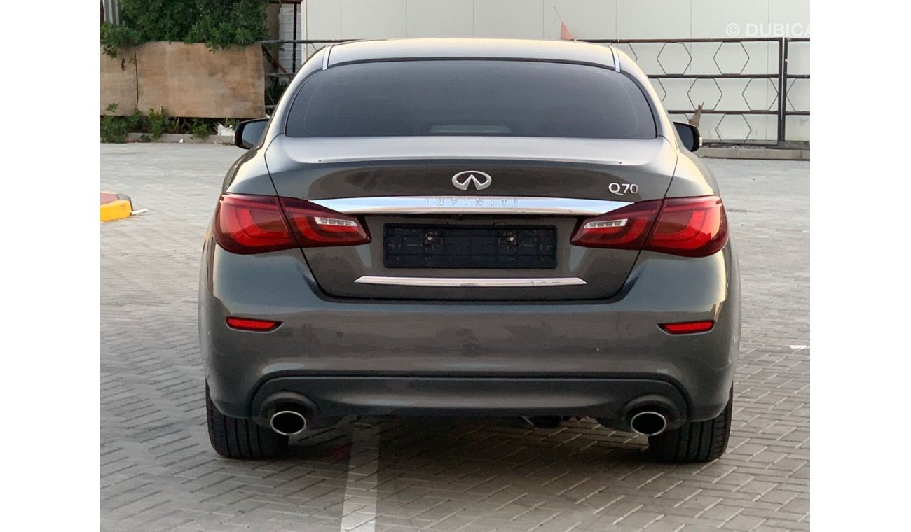 إنفينيتي Q70 انفنتي