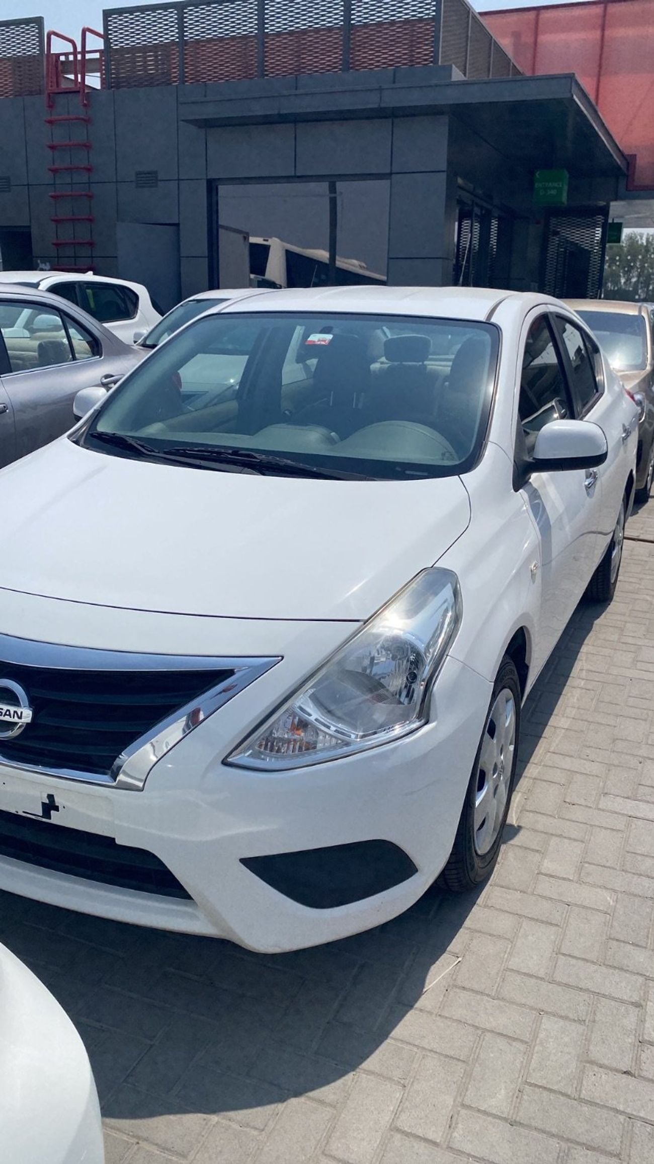 Nissan Sunny SV