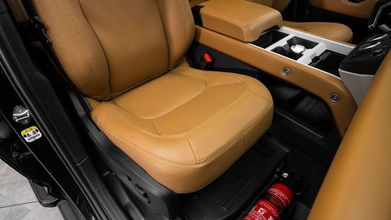 Land Rover Defender HSE P400 - 2025 - GCC - Under Warranty