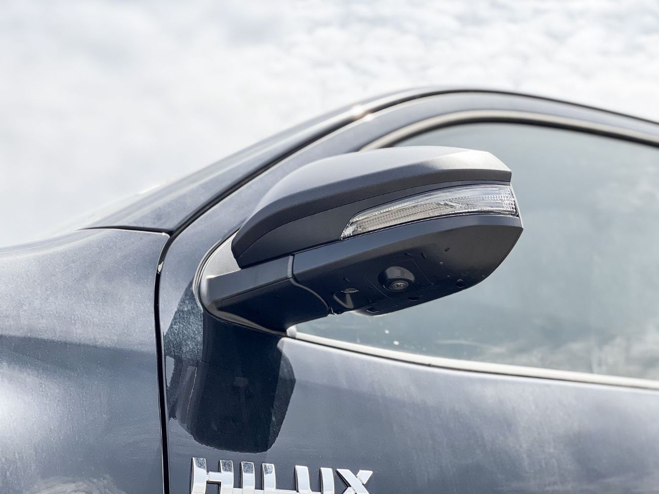 Toyota Hilux EXPORT ONLY - HILUX ADVENTURE 2.8L DSL (WITH AIR COMPRESSOR)