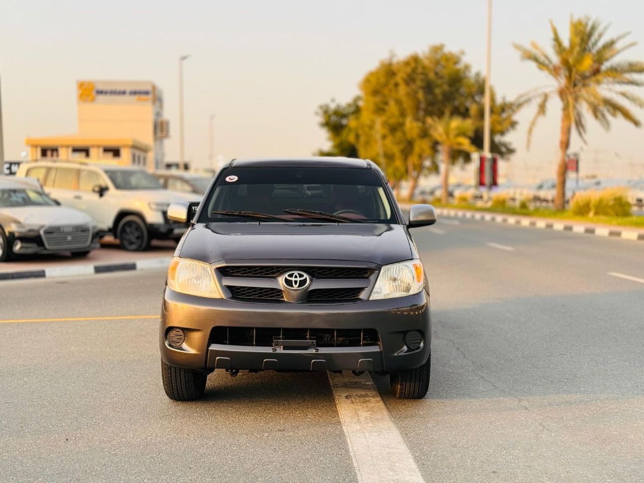 تويوتا هيلوكس -
