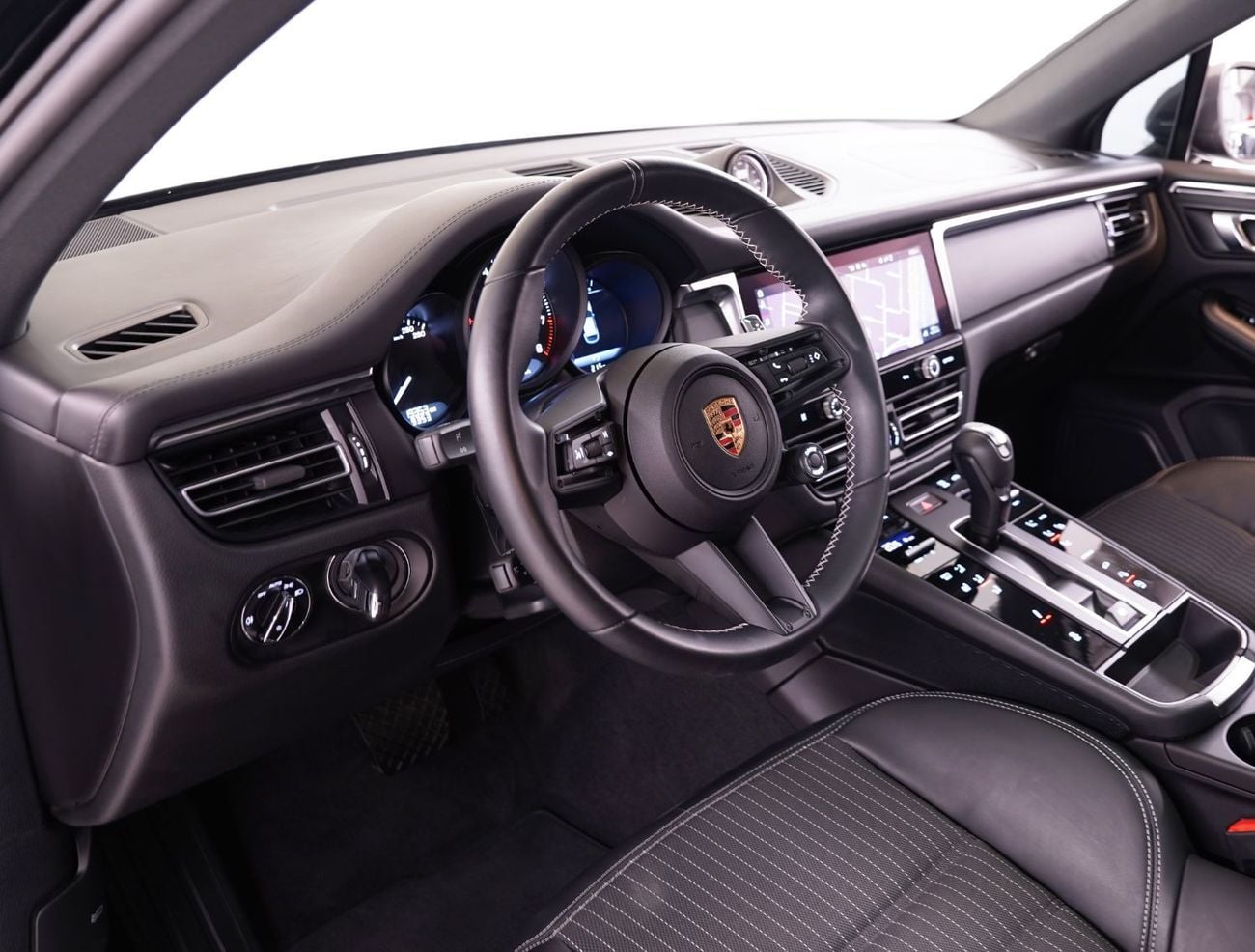 بورش ماكان T 2.0L (260 HP) 2024 Porsche Macan, Warranty, Full Porsche Service History, Sport Chrono Package, Ve