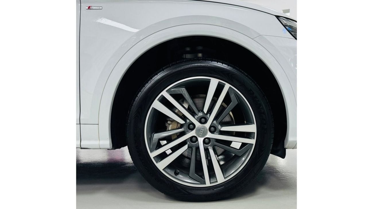 Audi Q5 45 TFSI Quattro GCC .. S line .. Original Paint .. Warranty .. Perfect Condition .. Top Range