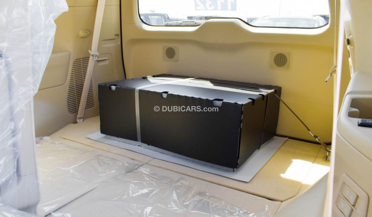 Toyota Land Cruiser VXR 3.5 L V6