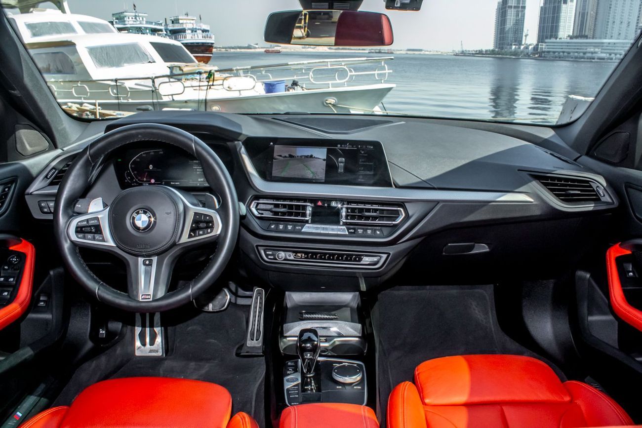 بي أم دبليو 120i M Sport 2.0L