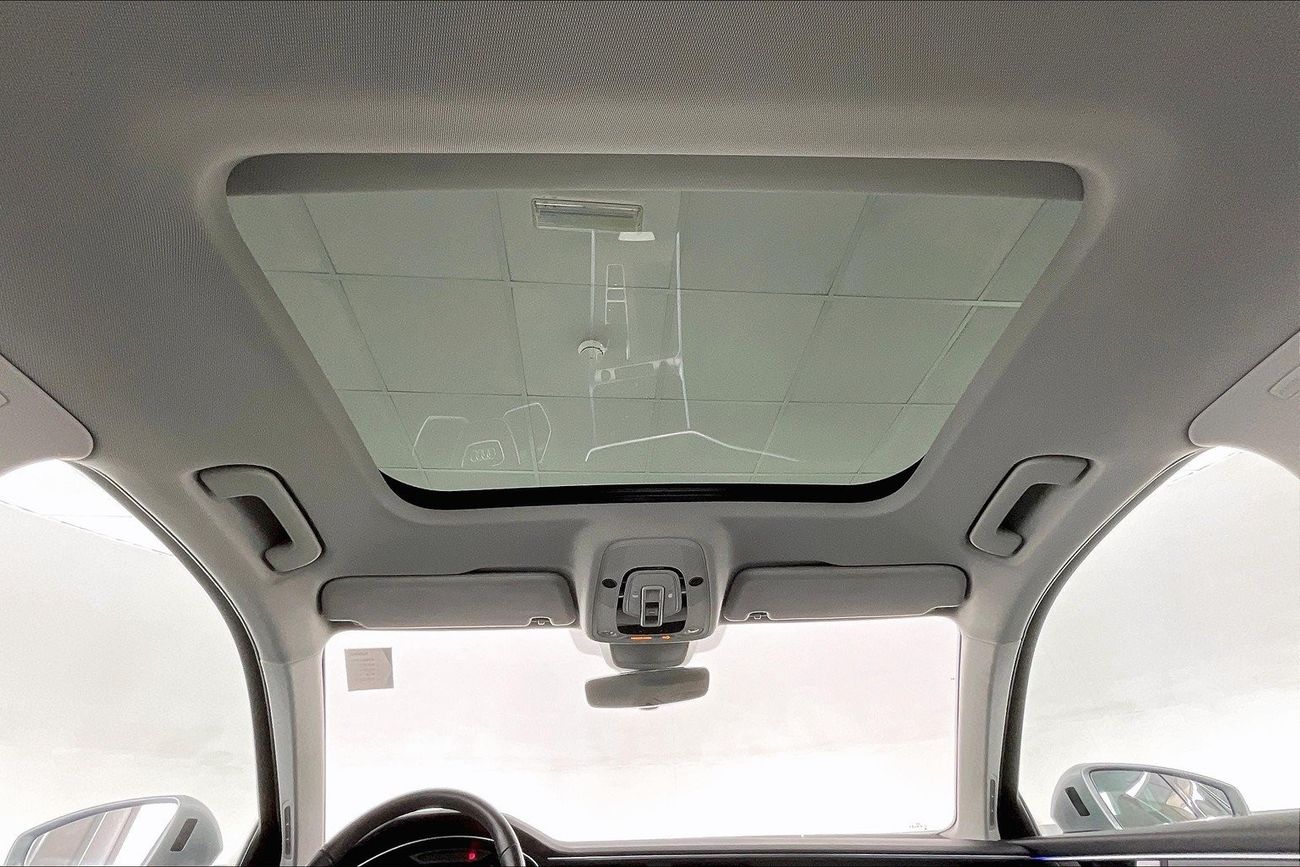 Land Rover Range Rover Evoque SE | Guaranteed Warranty | 0 Down Payment