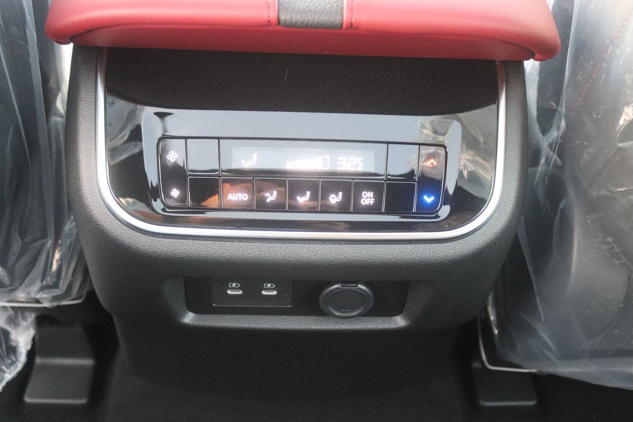 Nissan Patrol LE Platinum City 3.5L LE Platinum 3.5L, Leather Seat , Panoramic Roof , Alloy Wheels , Model 2025