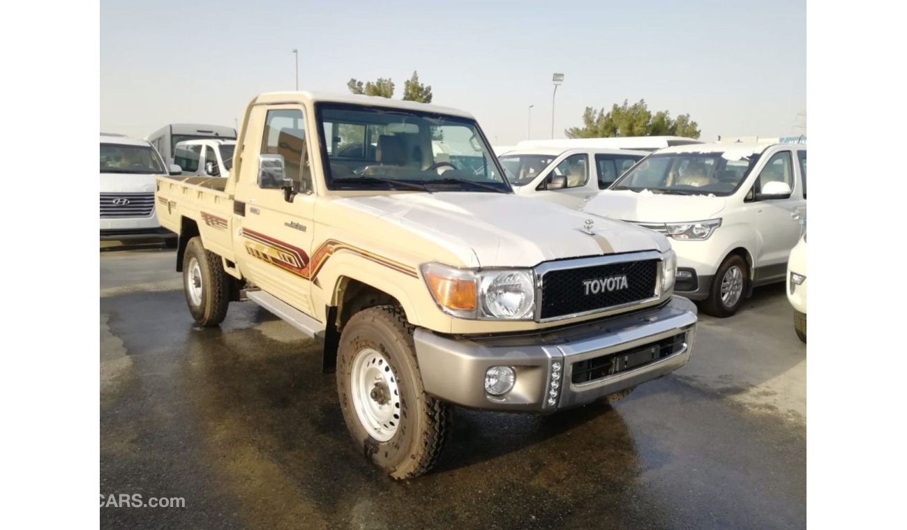 تويوتا لاند كروزر بيك آب Pick UP 4.0L V6 MID Option with Difflock