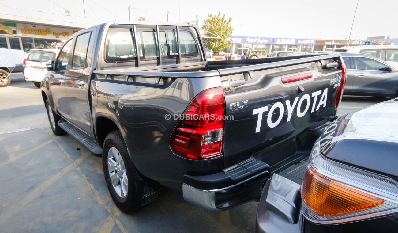 تويوتا هيلوكس SRS