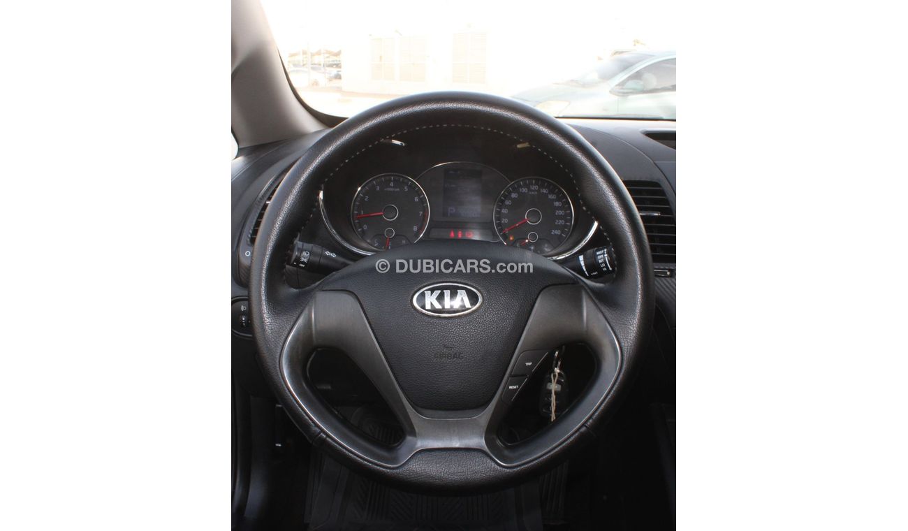 Kia Cerato KIA CERATO 2015 GRAY GCC EXCELLENT CONDITION WITHOUT ACCIDENT