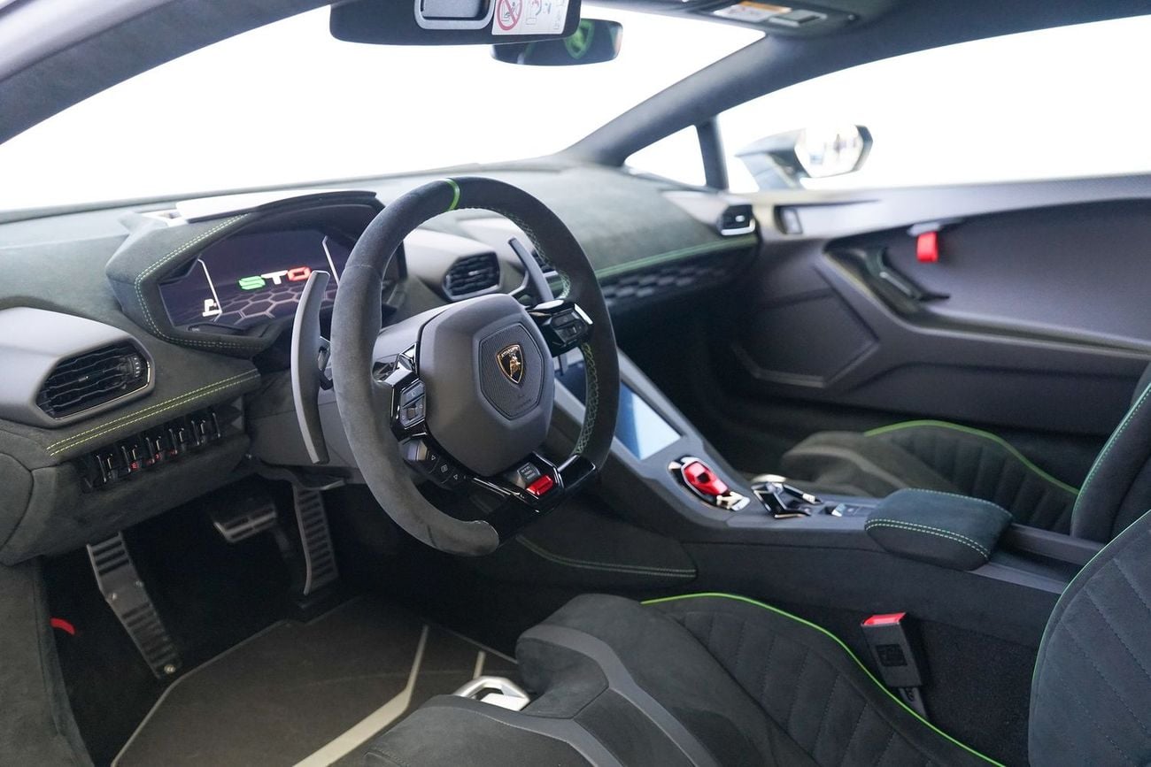 Lamborghini Huracan STO