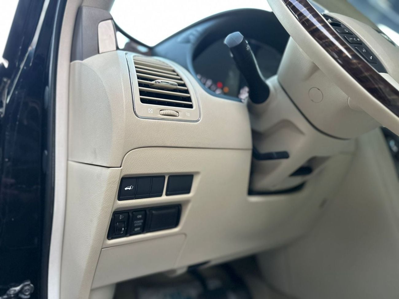 Nissan Patrol LE PLATINUM CITY SE 4.0L