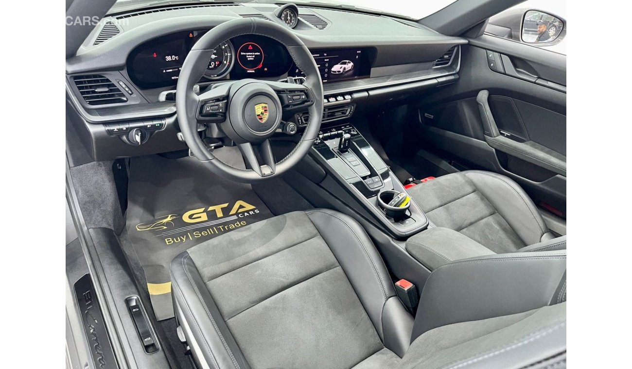 بورش 911 GTS Porsche Carrera 911 GTS, Porsche Warranty-Full Service History-Service Contract-GCC