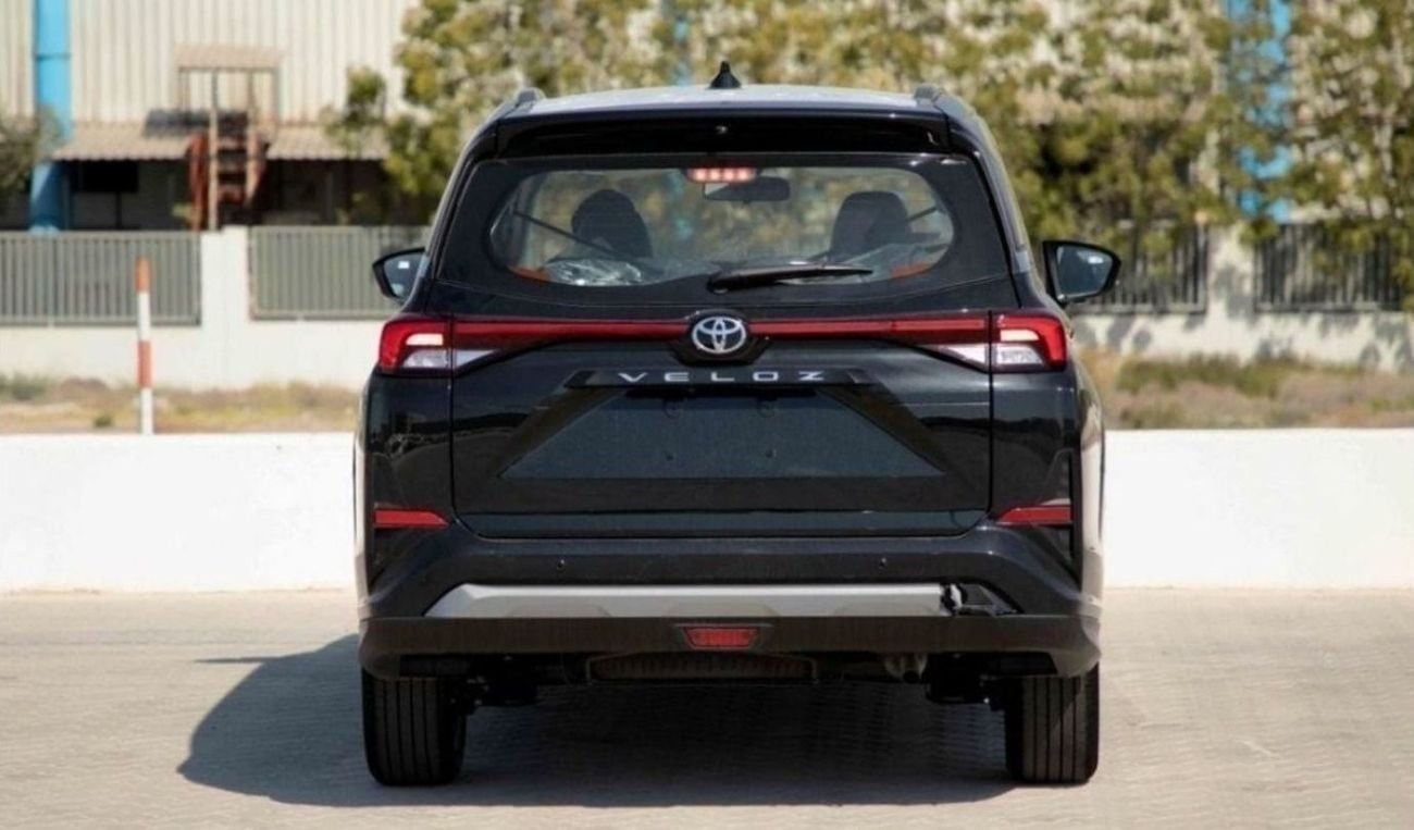 Toyota Veloz GX Toyota Veloz V 1.5 - Black inside Black 2025