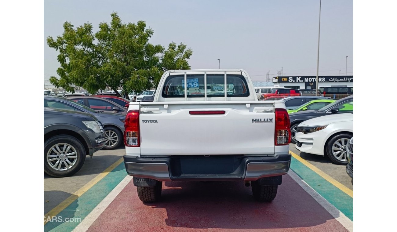 Toyota Hilux Wide Body, 2.4L Diesel, 4X4, M/T, Power lock / Windows / SPECIAL PROMOTION (CODE # 67801)