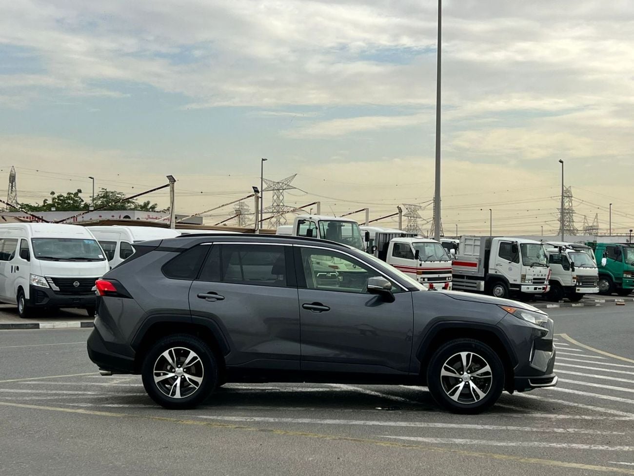 Toyota RAV4 2020 Toyota Rav4 Midoption 2.5L V4 - AWD 4x4 - Rear Camera  - Leather Seat