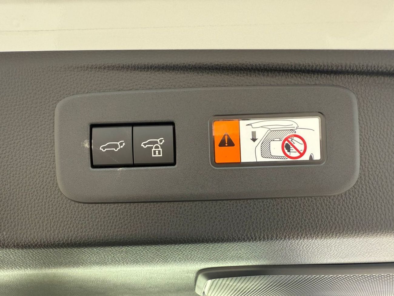 Toyota Prado TOYOTA PRADO 2.4L TURBO ALL ROUNDER - G 2025 MODEL