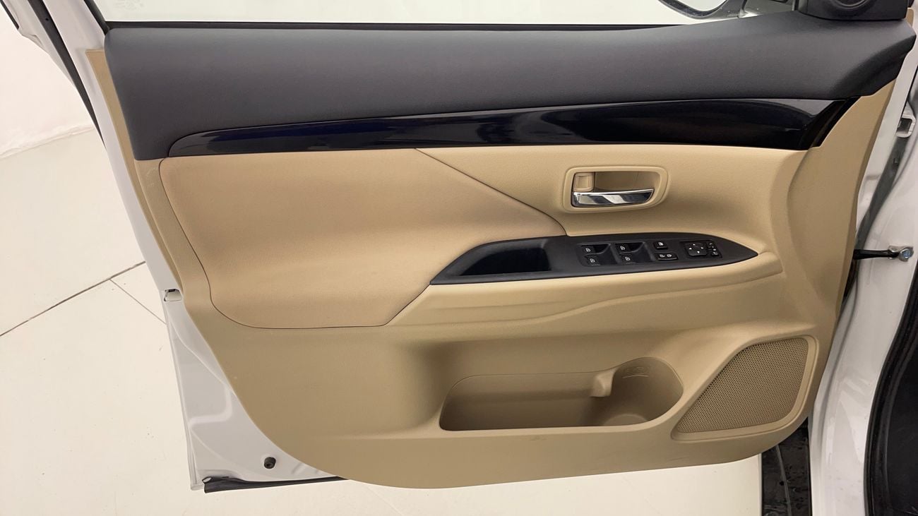 ميتسوبيشي آوتلاندر GLX MID LINE 2.5 | بدون دفعة مقدمة | اختبار القيادة في المنزل