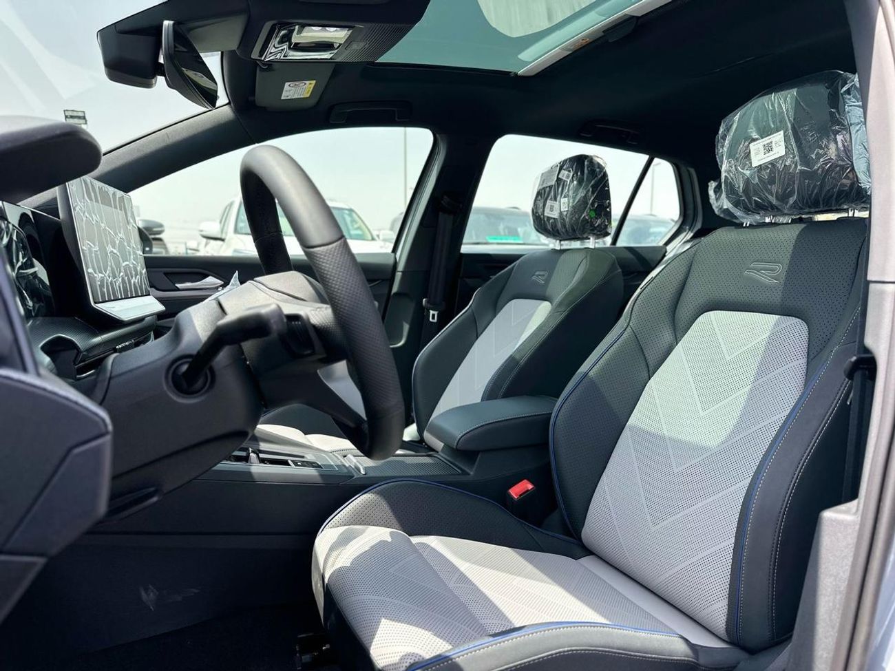 Volkswagen Golf R VOLKSWAGEN GOLF R