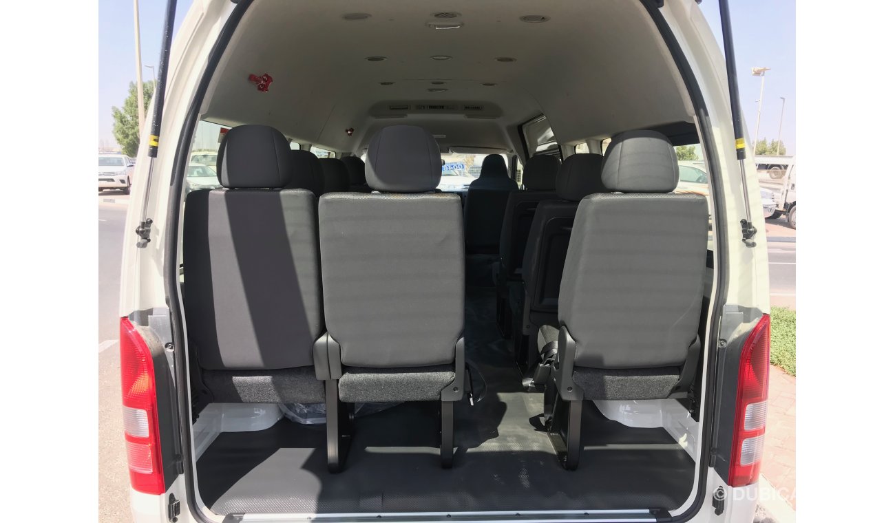 Toyota Hiace HIGH ROOF 2.5L DIESEL