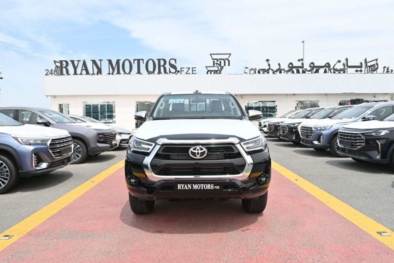 Toyota Hilux Toyota Hilux SR5 2.4L Diesel Automatic, Double Cab,  Color Black , Model 2023