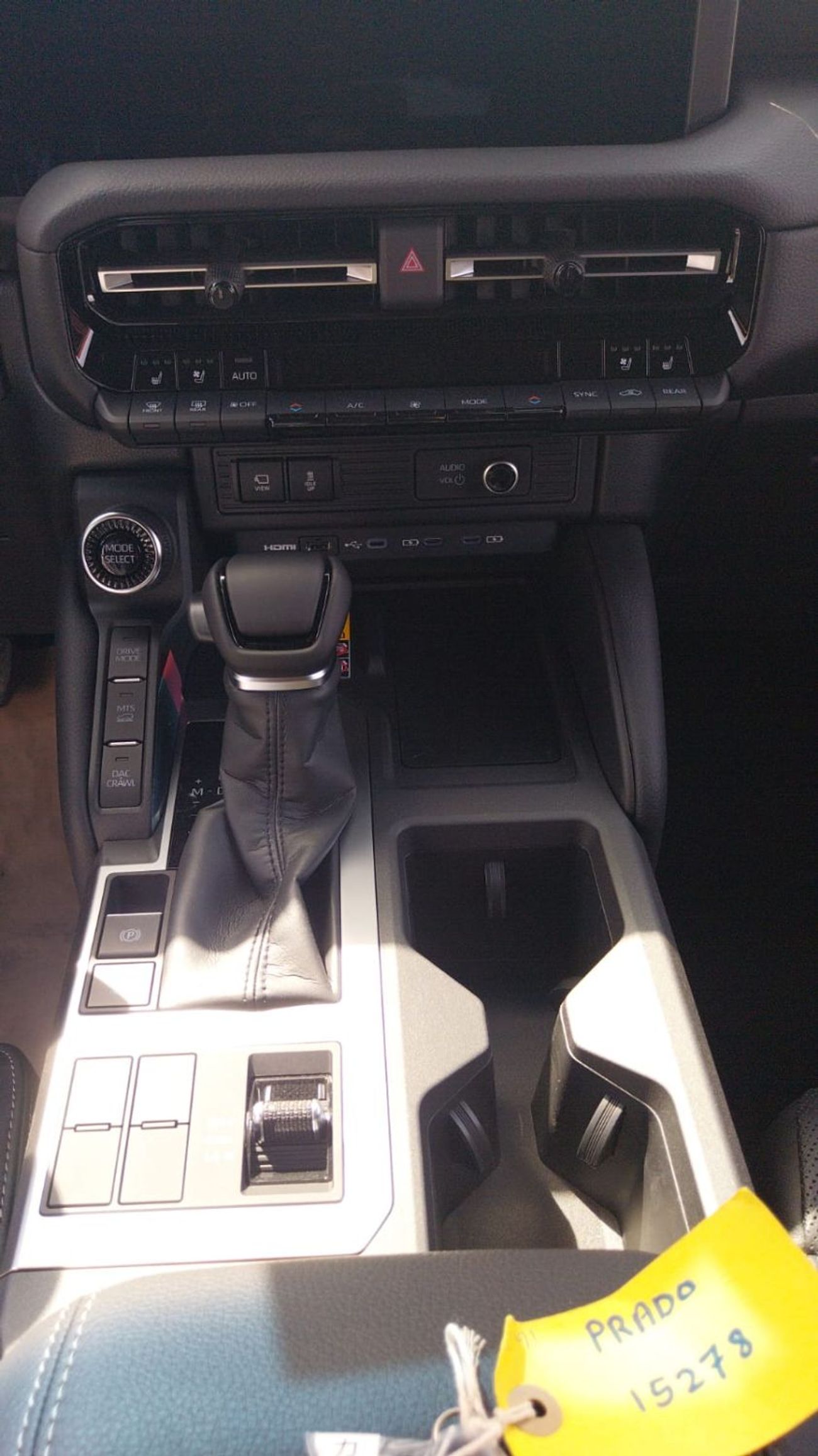 تويوتا برادو TOYOTA PRADO LUXURY + DIESEL 2.8L