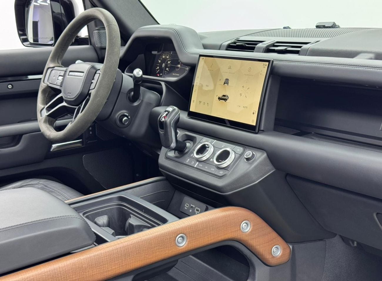 Land Rover Defender 2022 Land Rover Defender 90 HSE P400, 2026 land Rover Warranty, Full LR Service History, GCC