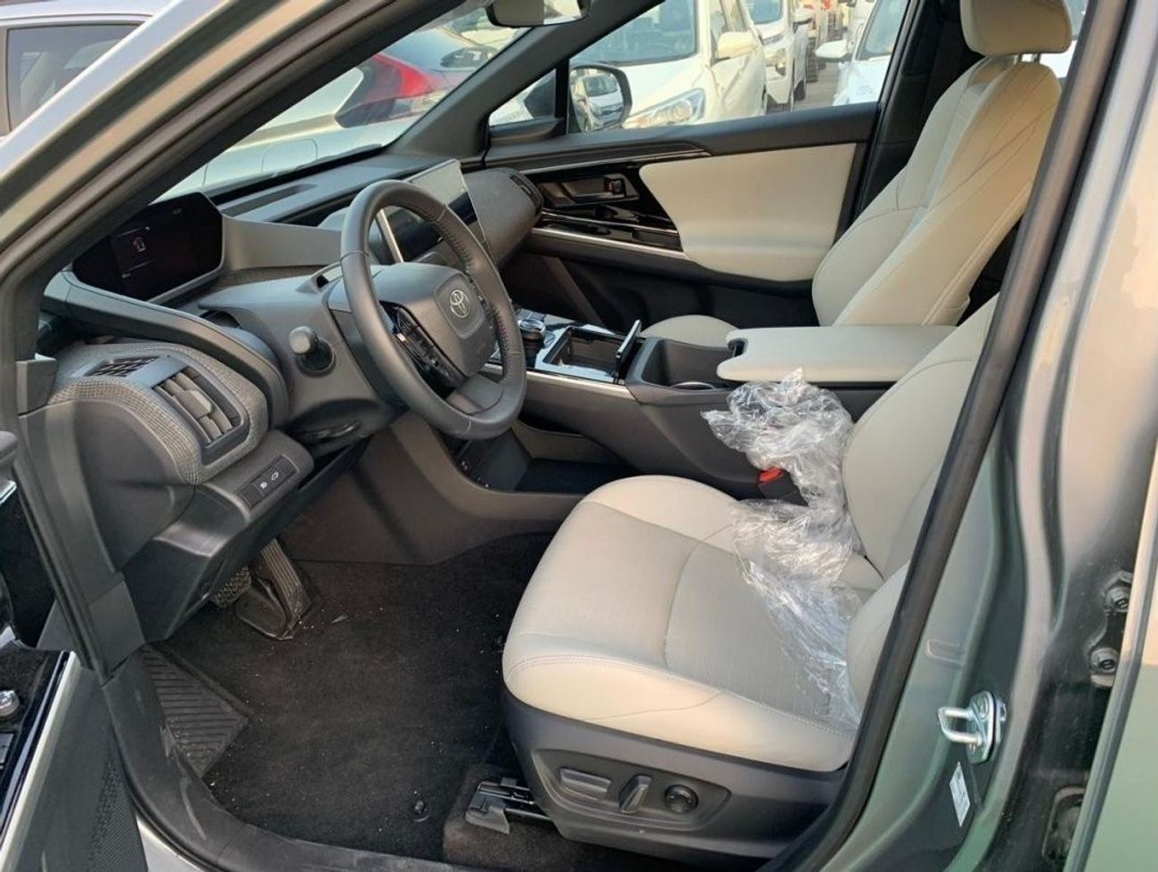 تويوتا bZ4X 2023 TOYOTA BZ4X ELECTRIC CAR 2WD FULL OPTION AUTOMATIC ZERO KM