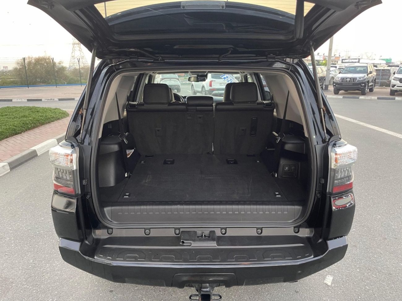 Toyota 4Runner 2021 TOYOTA 4RUNNER 7 SETTER SR5 4x4 LEATHER SEAT IMPORTED FROM USA VERY CLEAN CAR INSIDE AND OUT SI