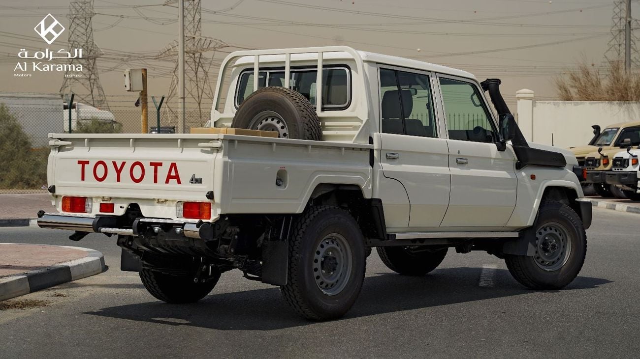 Toyota Land Cruiser Pick Up LC79 2.8L DC - Diesel Engine with Automatic Transmission - DIff Lock - PWR mirror and window - Touch Screen Media