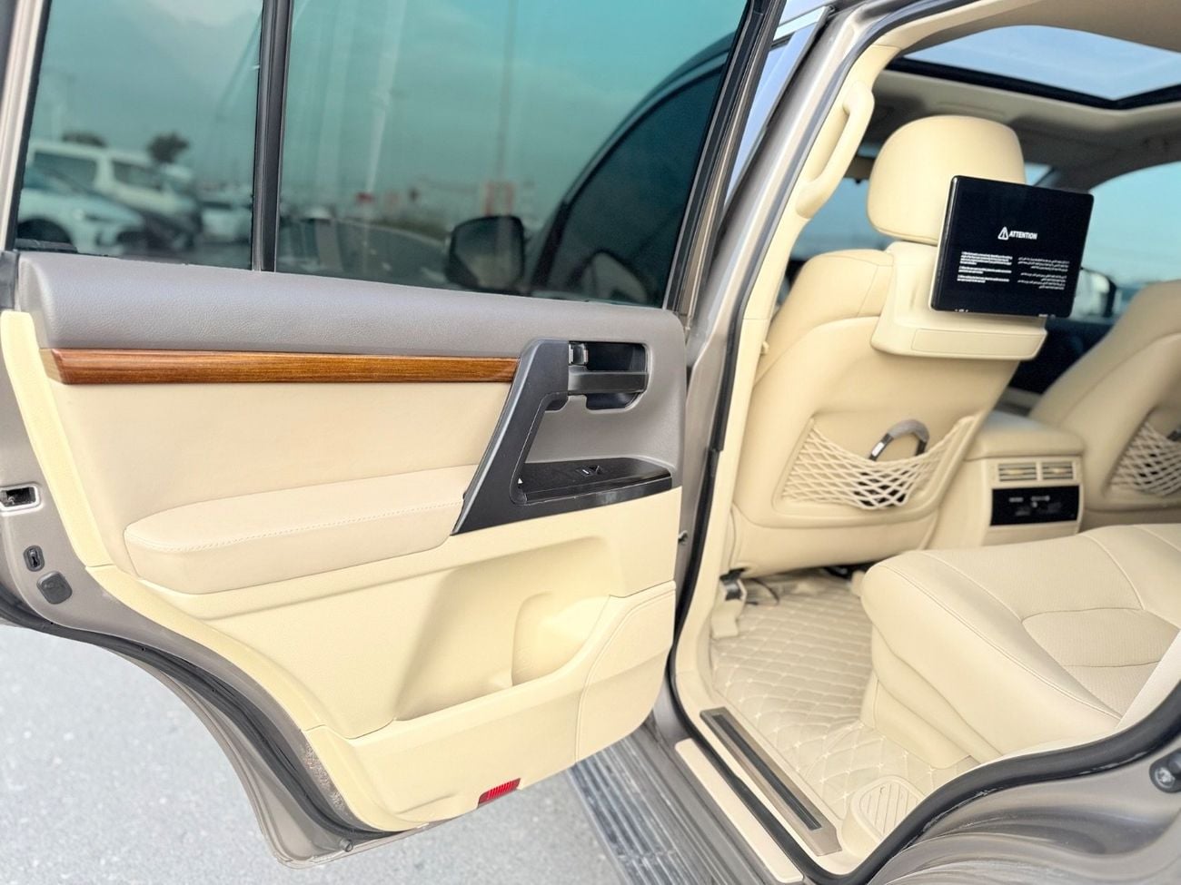 تويوتا لاند كروزر GXR+ 4.0L