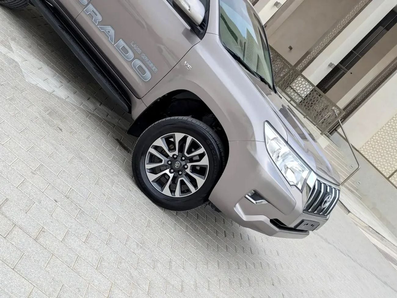 Toyota Prado TX-L GCC Specs V6 4.0L Excellent Condition
