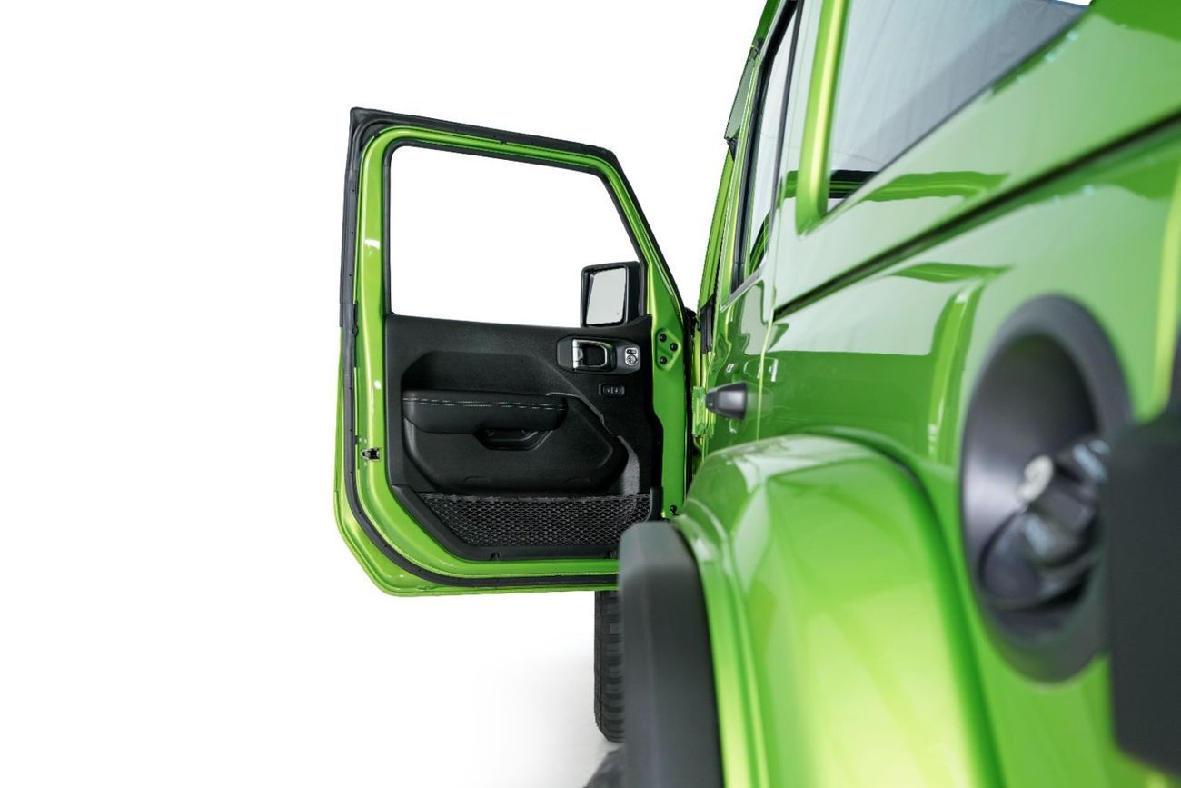 جيب رانجلر أنليميتد SPORT Full Option-Main Dealer Warranty and Service Contract-GCC Specification