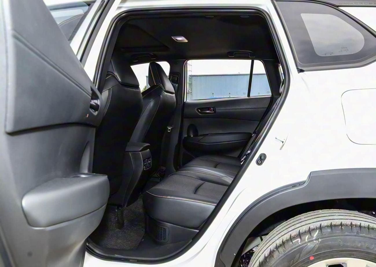 تويوتا كورولا كروس 2.0L HYBRID INTELLIGENT HYBRID 2026