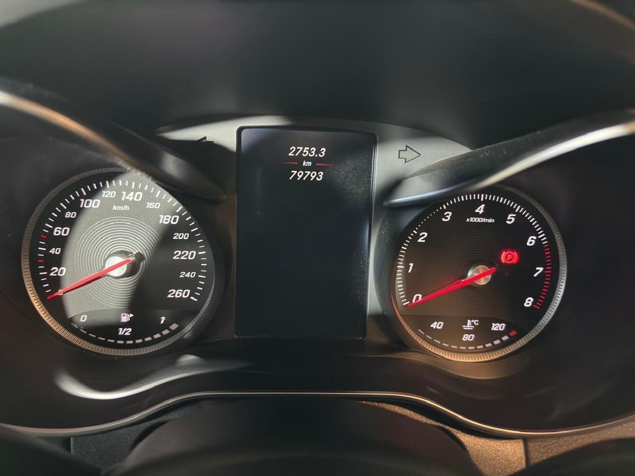 مرسيدس بنز C 200 AVANTGARDE MERCEDES C-CLASS C200 2015 | FULL SERVICE HISTORY | TWO KEYS | 2024 PIRELLI TYRES