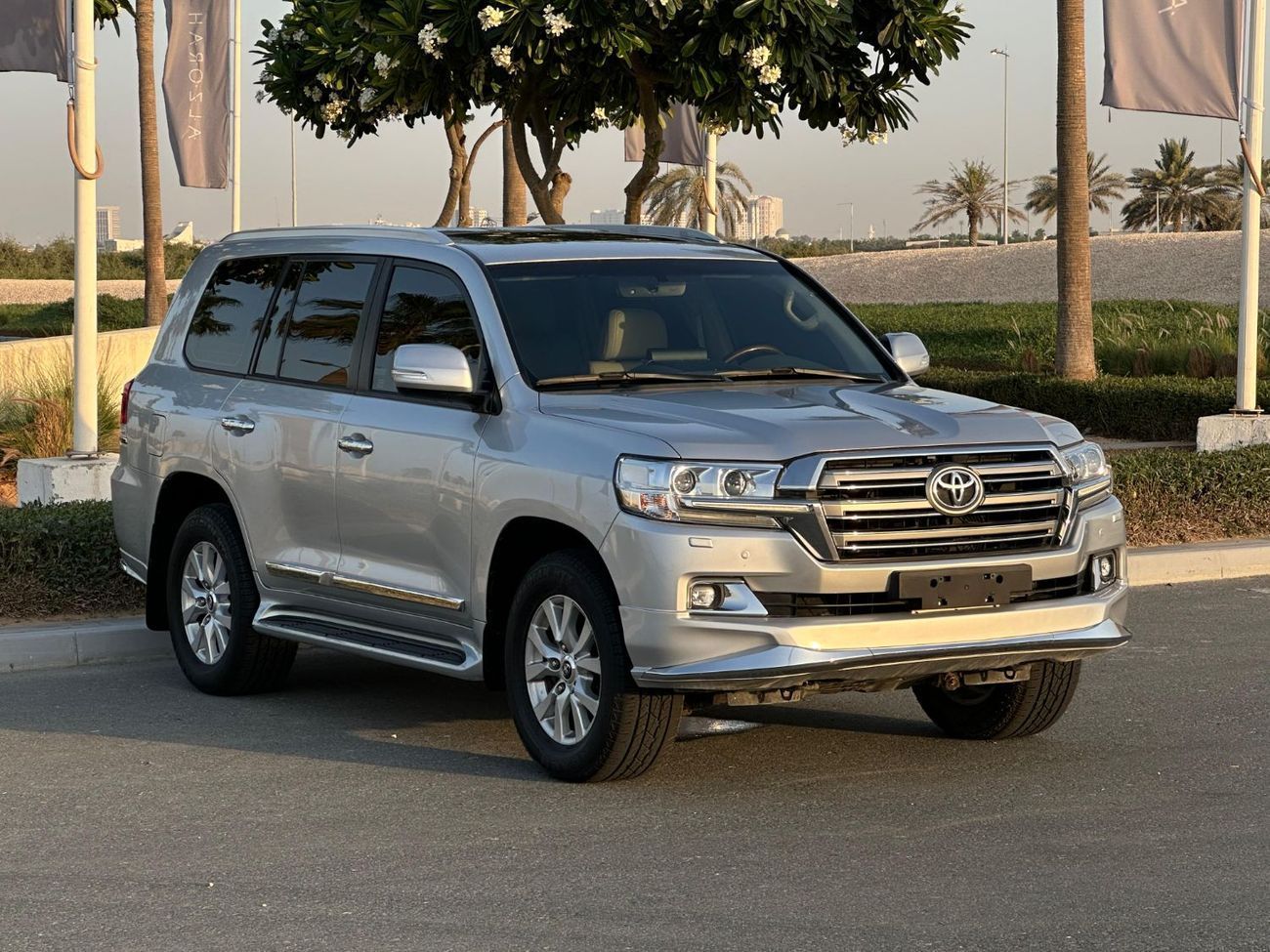 Toyota Land Cruiser GXR 4.0L (271 HP) 4WD