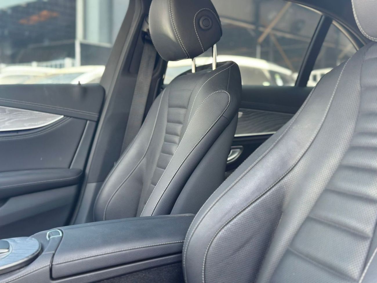 Mercedes-Benz E 350 MERCEDS E 350 2023 4MATIC AMG