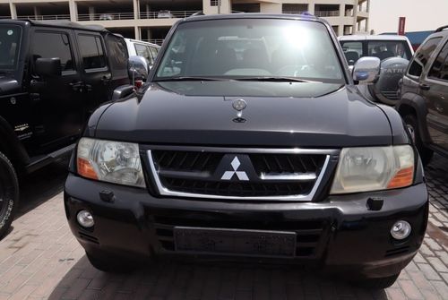 ميتسوبيشي باجيرو V6