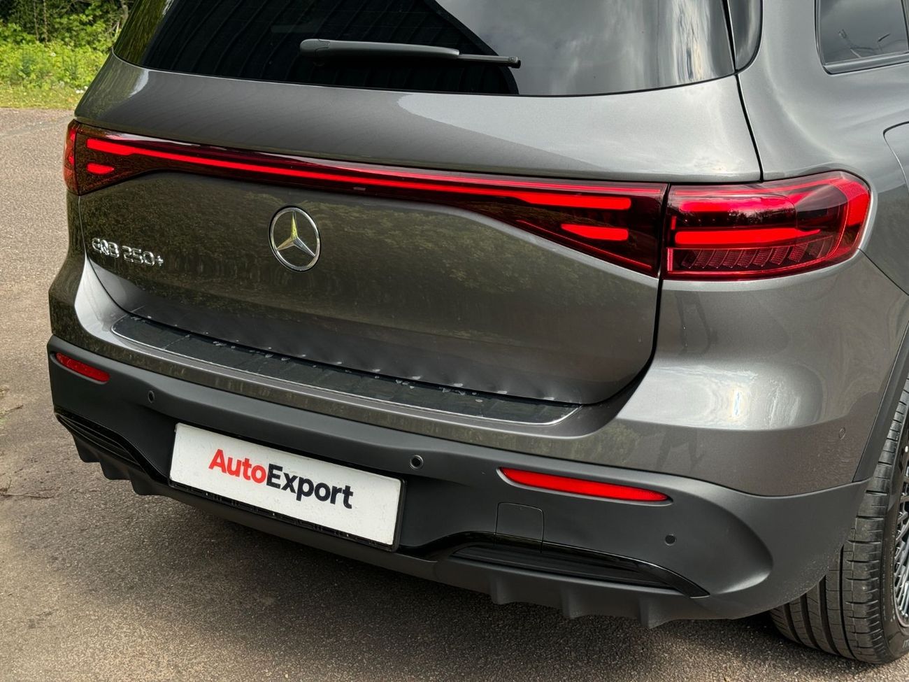 Mercedes-Benz EQB 260 EQB 250+ AMG LINE PREMIUM PLUS