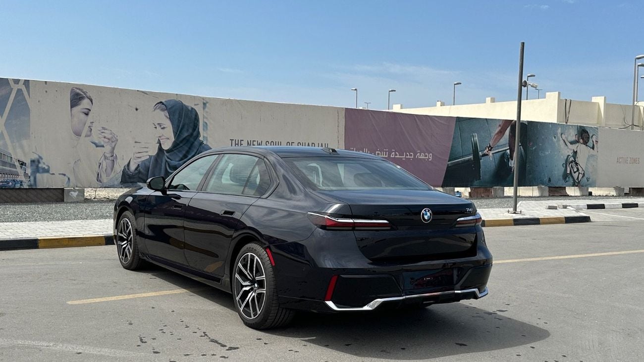 بي أم دبليو 740i 3.0L, V6