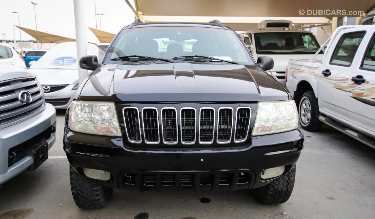 Jeep Grand Cherokee جيب جراند شيروكي ليميتد فل 8 سلندر خليجي