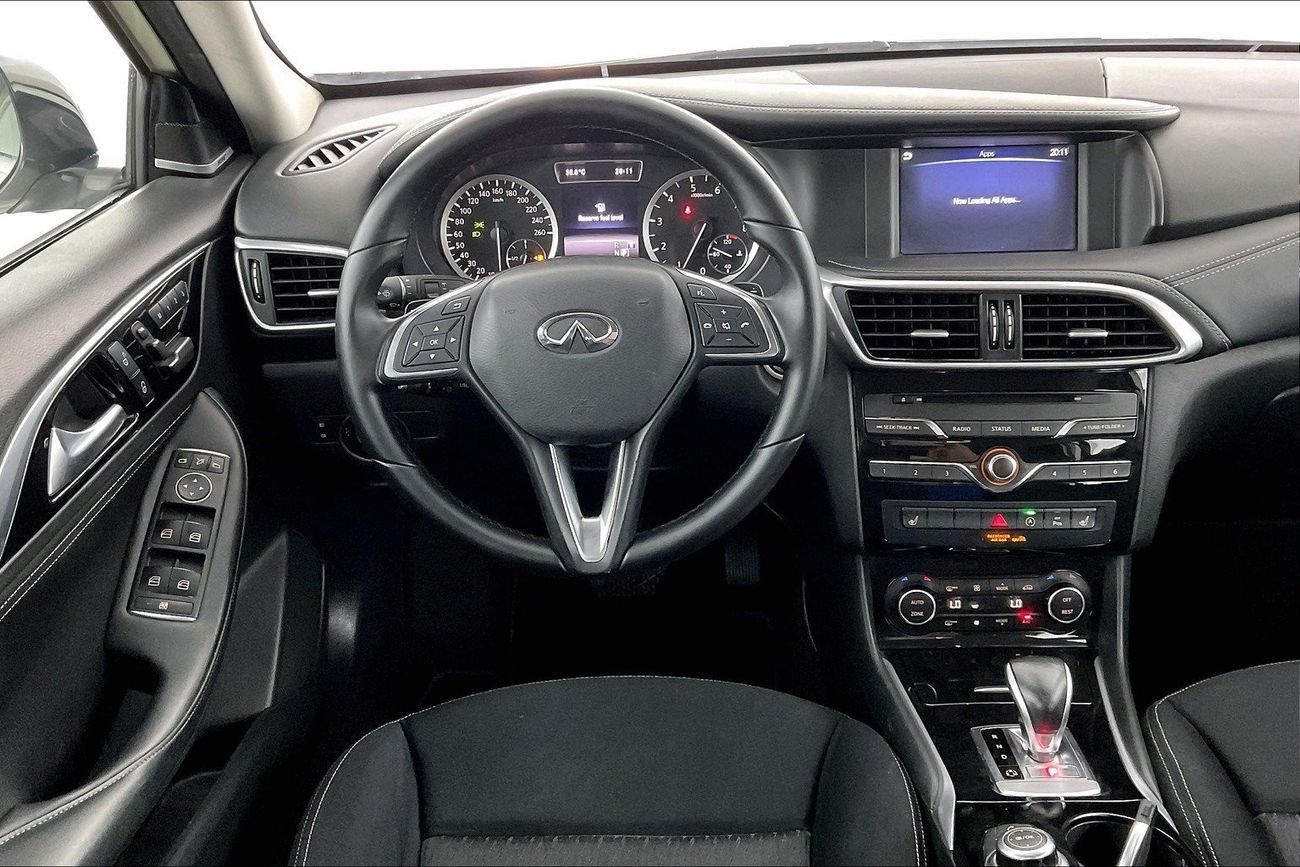 Infiniti QX30 Premium