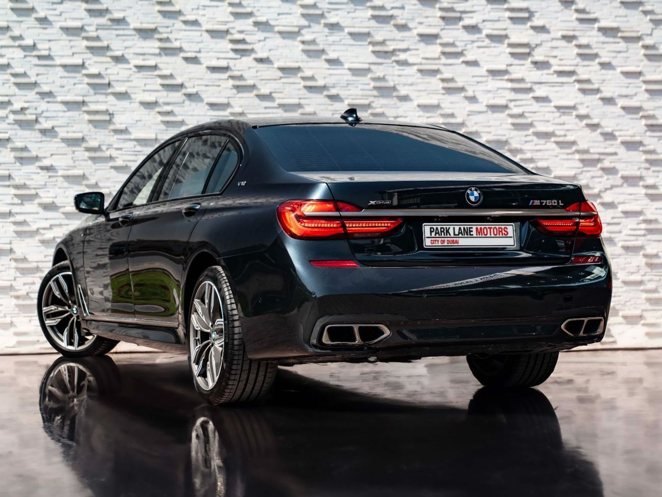 BMW M760Li xDrive 6.6L