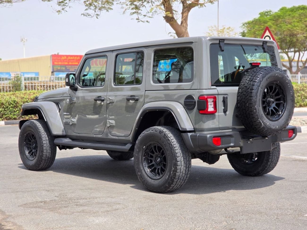 Jeep Wrangler Unlimited SAHARA
