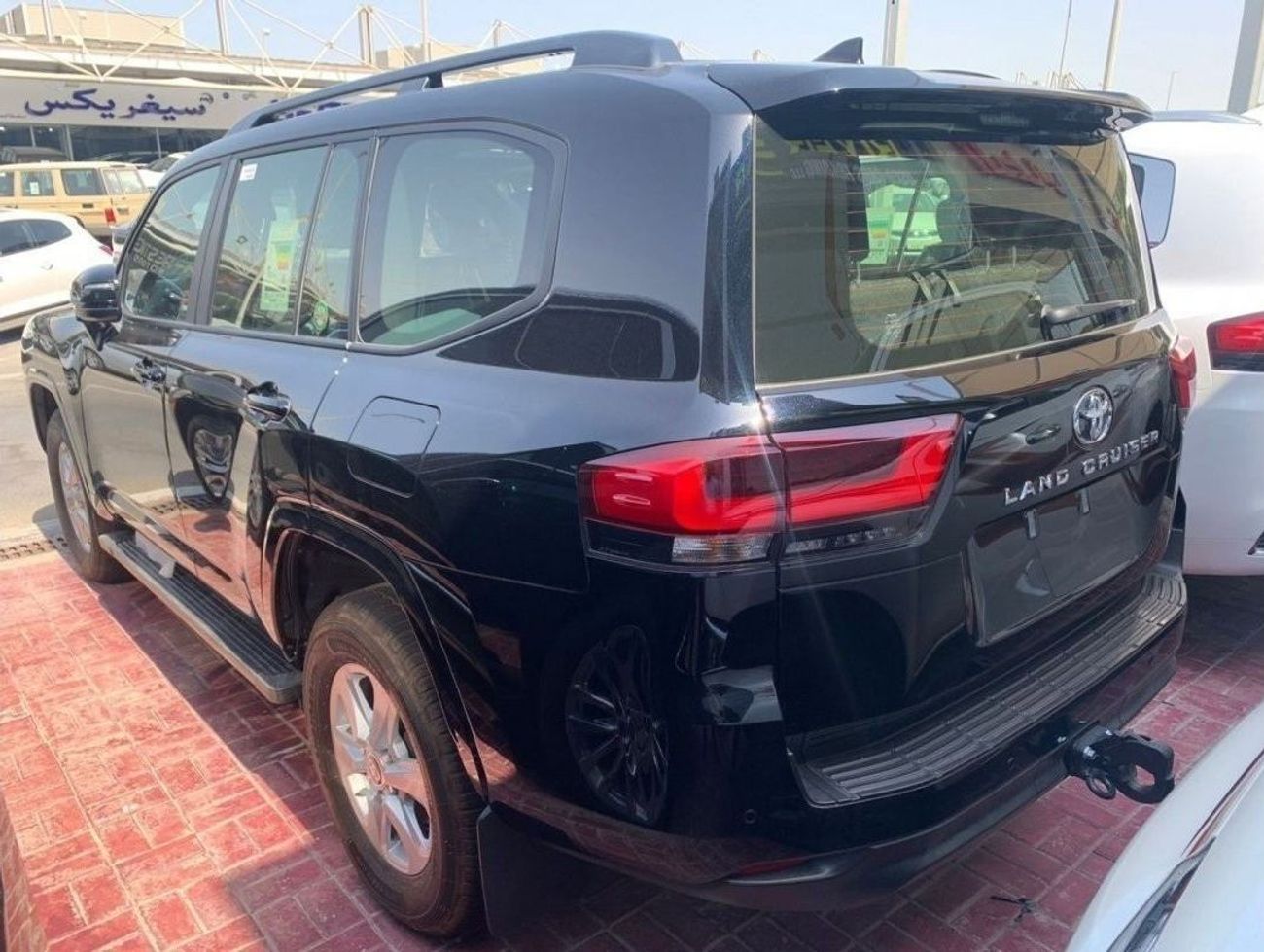 Toyota Land Cruiser EX.R 4.0L V6 BLACK INSIDE BLACK