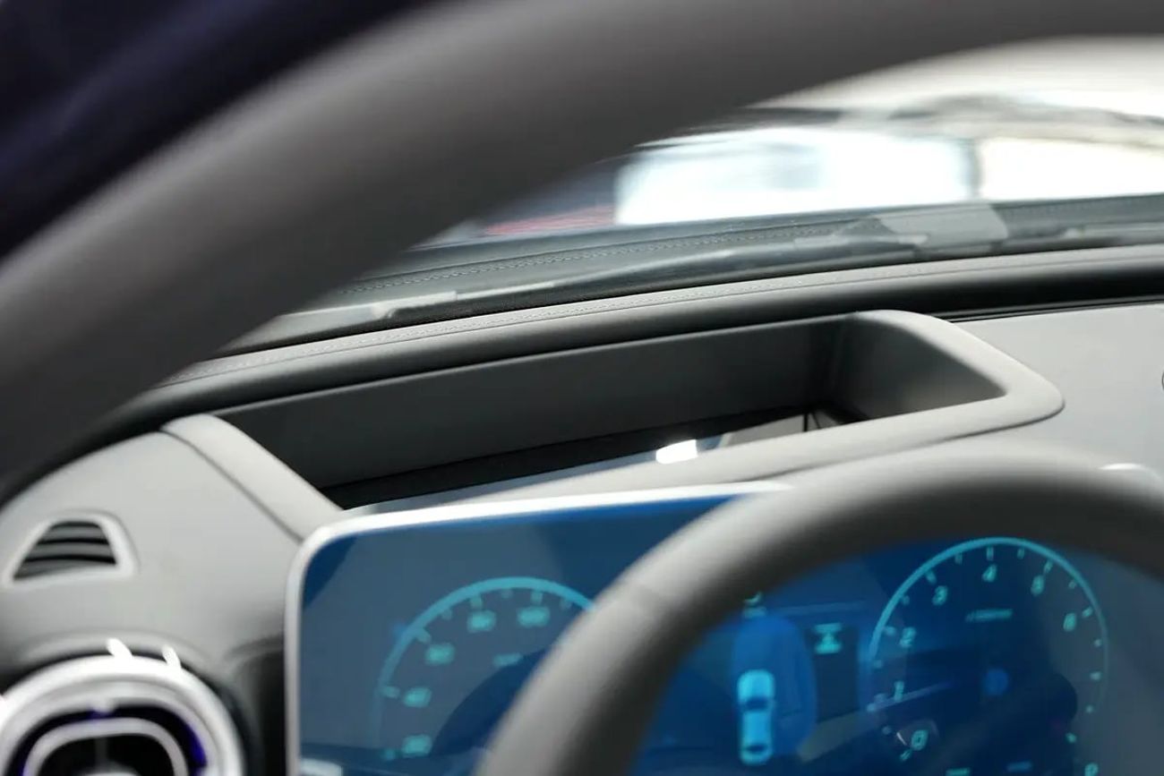 مرسيدس بنز C 200 C 200 | GCC 0km | Agency Warranrty | AMG Package