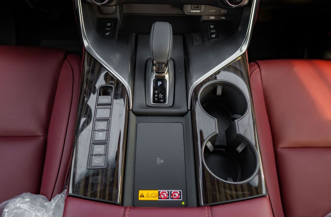 لكزس LX 700h 2025 Lexus LX700h Signature 3.5L AT Hybrid 7Seats (Black-Red)