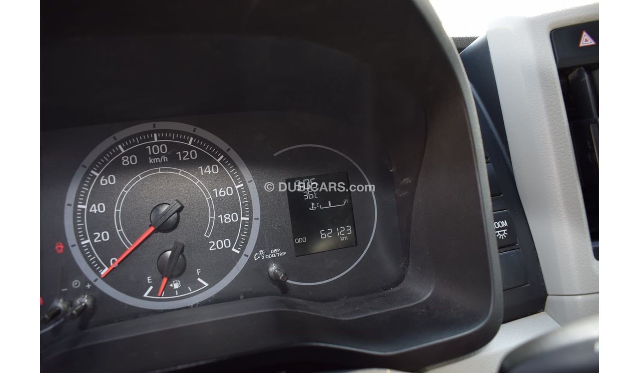 Toyota Hiace GLS - High Roof Toyota Hiace Highroof Bus 6 cylinder, Model:2019. Only done 62000 km